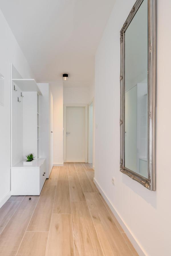 شقة New, Private Heated Swimming Pool, Free Parking, Trogir Centar المظهر الخارجي الصورة